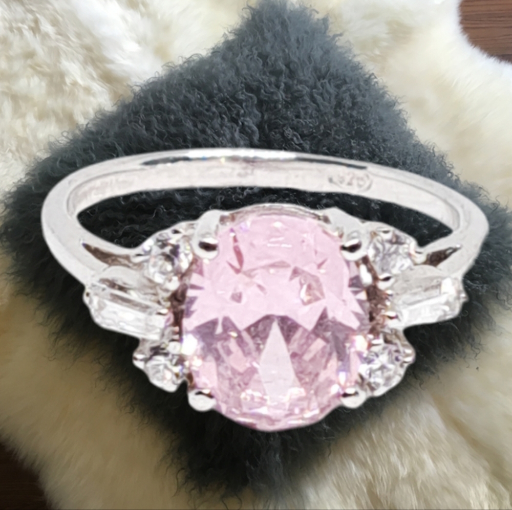 .Pink Sapphire Sterling Silver Ring with 3 CZ Stones on Each Side Size 7 NWOT